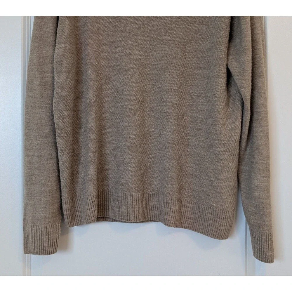 Haggar Men's Size Large Tan V-Neck Classic Knit Pullover Casual Winter Sweater